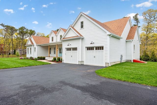 132 Great Western Rd, Harwich, MA 02645