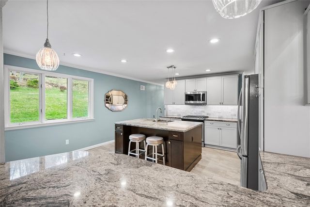 116 Himalaya Dr, Monroeville, PA 15146