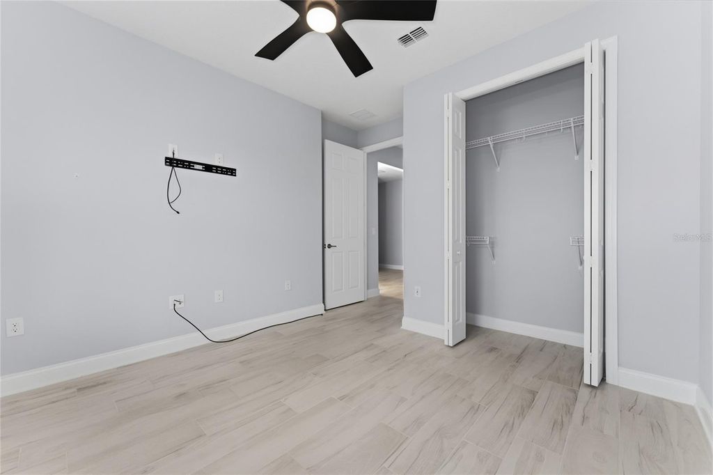 Image 39 of property listing at 3094 SOMERSET PARK DRIVE, Orlando, FL 32824