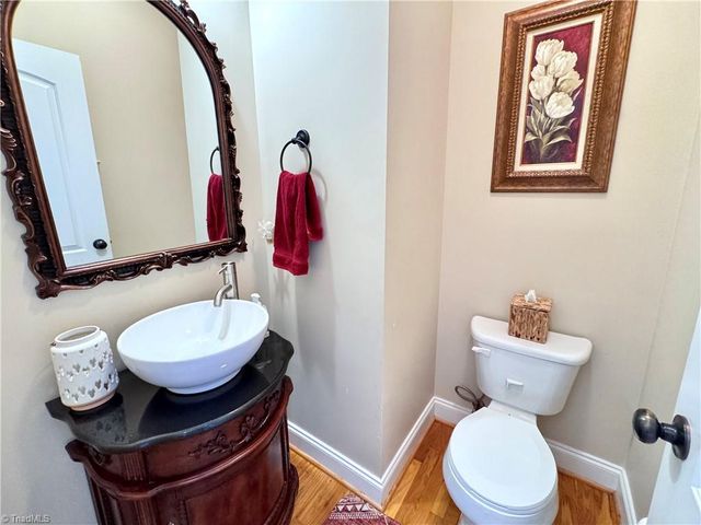 2130 Walnut Crossing Run, Yadkinville, NC 27055
