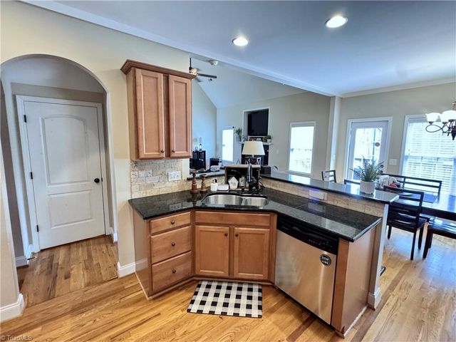 2130 Walnut Crossing Run, Yadkinville, NC 27055