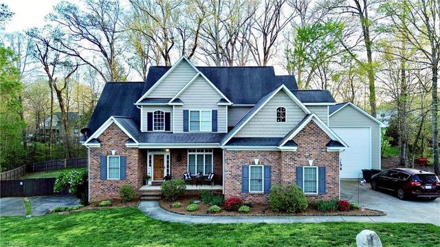 2130 Walnut Crossing Run, Yadkinville, NC 27055