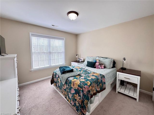 2130 Walnut Crossing Run, Yadkinville, NC 27055