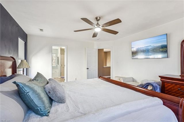 954 Foxboro DR, Newport News, VA 23602