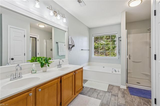 954 Foxboro DR, Newport News, VA 23602