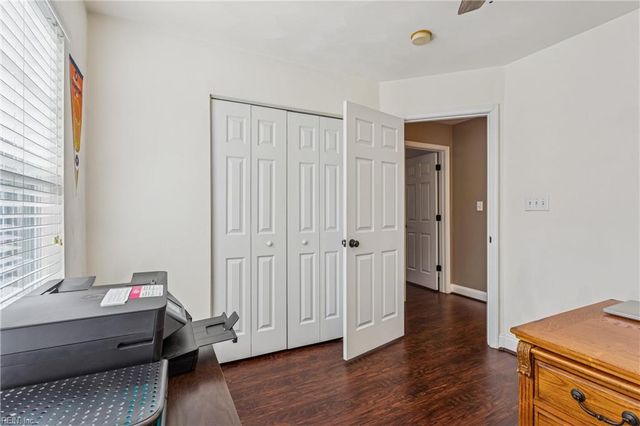 954 Foxboro DR, Newport News, VA 23602