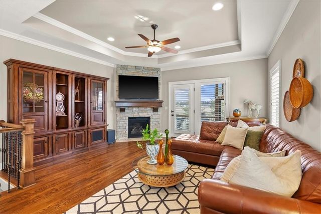 11493 S Waterford Drive, Olathe, KS 66061