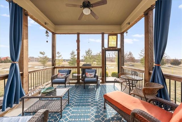 11493 S Waterford Drive, Olathe, KS 66061