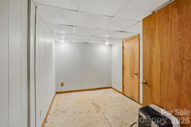 673 Chestnut Lane, Mars Hill, NC 28754