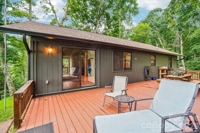 673 Chestnut Lane, Mars Hill, NC 28754