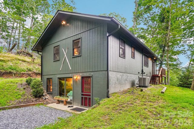 673 Chestnut Lane, Mars Hill, NC 28754