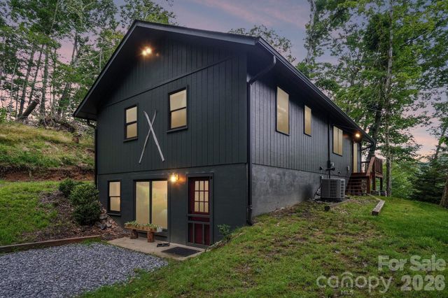 673 Chestnut Lane, Mars Hill, NC 28754