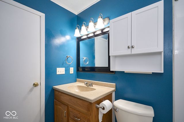 1165 Apple Valley Road, Greenwood, IN 46142