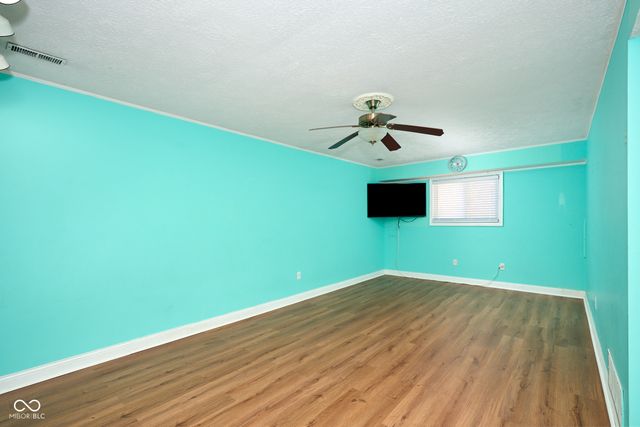 1165 Apple Valley Road, Greenwood, IN 46142