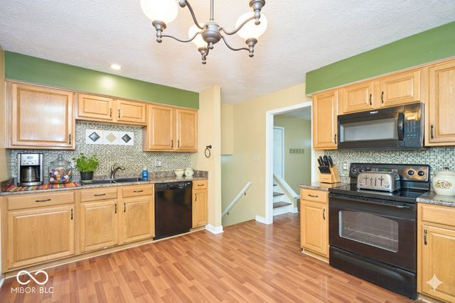 1165 Apple Valley Road, Greenwood, IN 46142