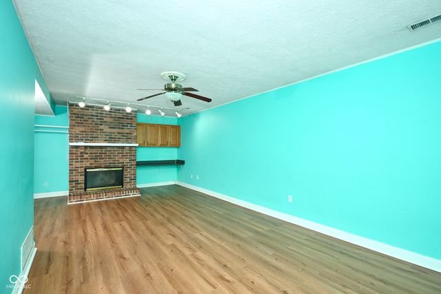 1165 Apple Valley Road, Greenwood, IN 46142