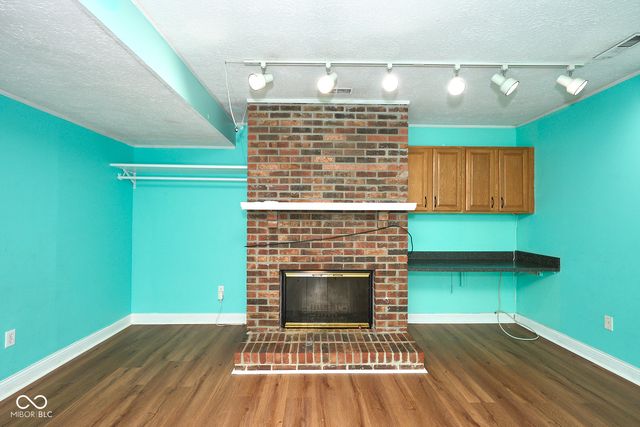 1165 Apple Valley Road, Greenwood, IN 46142