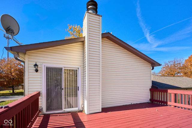 1165 Apple Valley Road, Greenwood, IN 46142