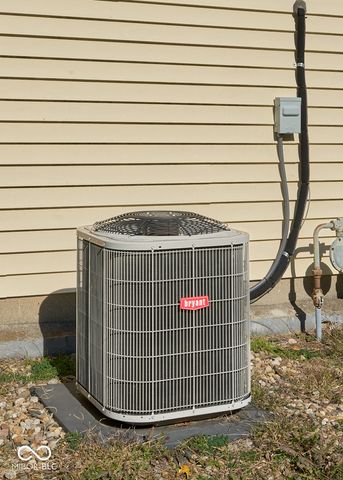 1165 Apple Valley Road, Greenwood, IN 46142