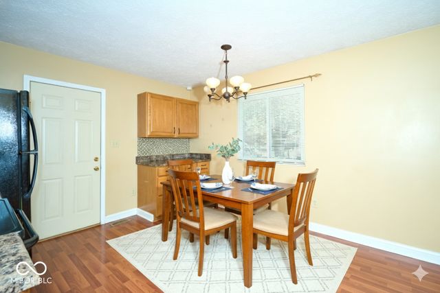 1165 Apple Valley Road, Greenwood, IN 46142