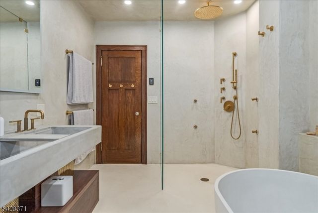 7 Prospect Ter, Montclair Twp., NJ 07042