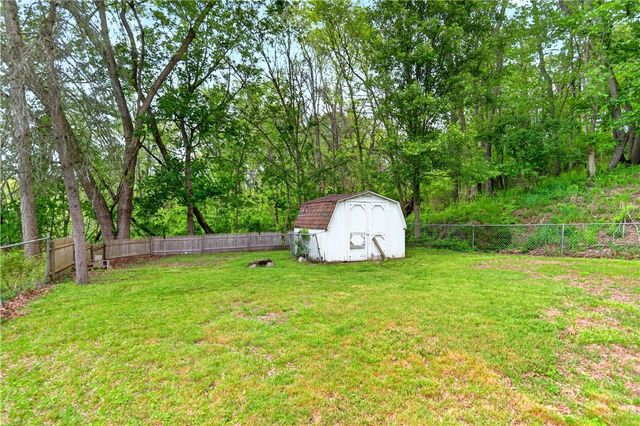 2925 SEBOLT ROAD, South Park, PA 15129