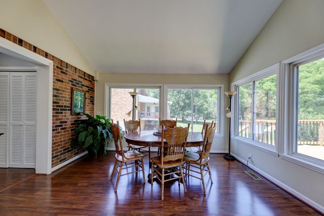 1030 Hillshire Dr, Clarksville, TN 37043