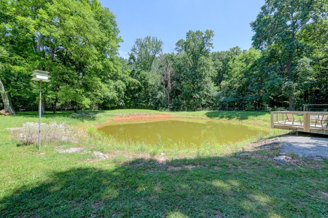 1030 Hillshire Dr, Clarksville, TN 37043