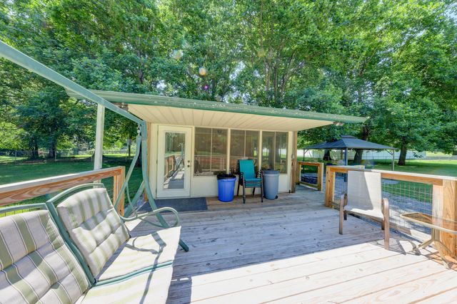 1030 Hillshire Dr, Clarksville, TN 37043
