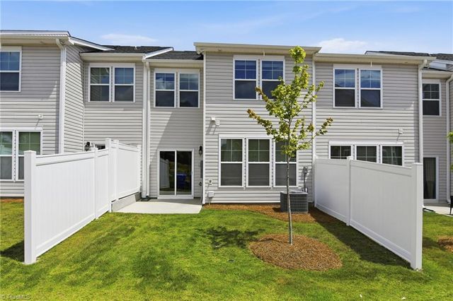1248 Evelynnview Lane, Kernersville, NC 27284