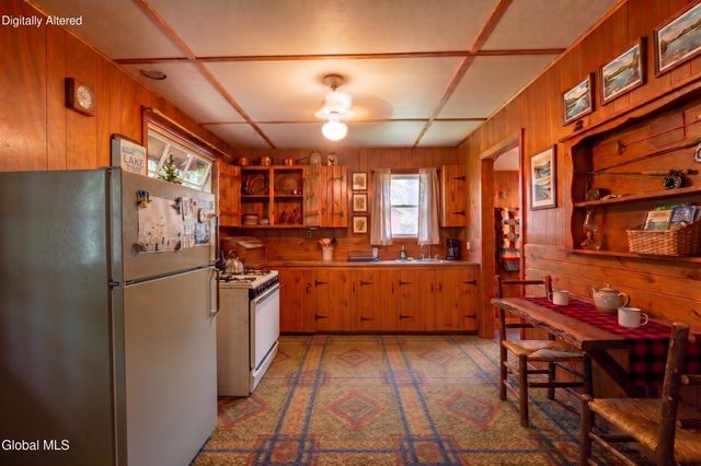 10 Dunning Road, Ballston Spa, NY 12020