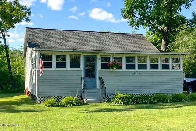 10 Dunning Road, Ballston Spa, NY 12020