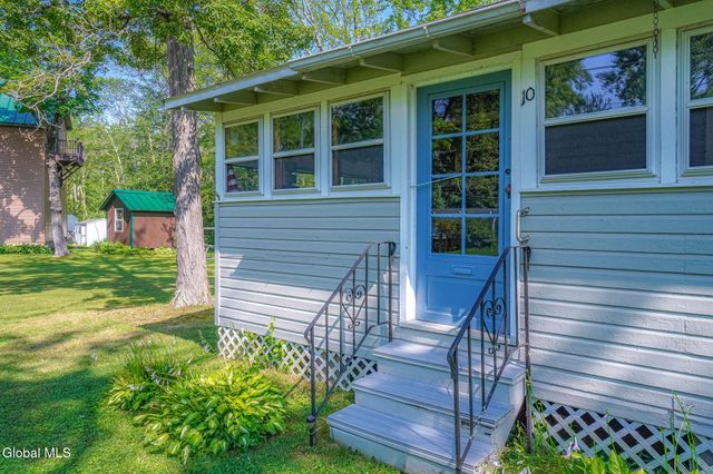10 Dunning Road, Ballston Spa, NY 12020
