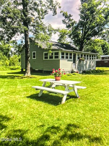 10 Dunning Road, Ballston Spa, NY 12020