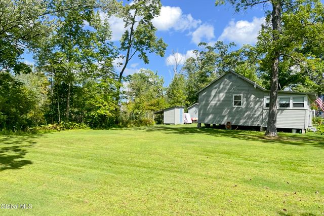 10 Dunning Road, Ballston Spa, NY 12020