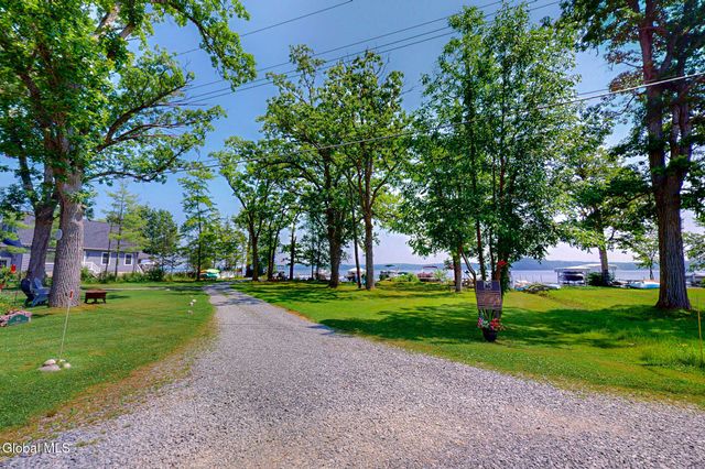 10 Dunning Road, Ballston Spa, NY 12020