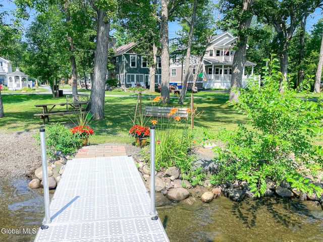 10 Dunning Road, Ballston Spa, NY 12020