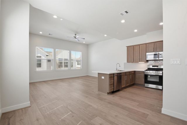 1106 Yellow Place, Houston, TX 77055