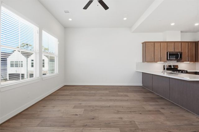 1106 Yellow Place, Houston, TX 77055