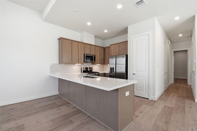 1106 Yellow Place, Houston, TX 77055