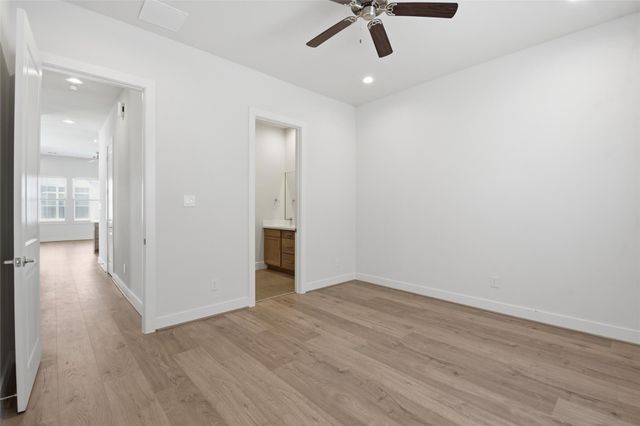 1106 Yellow Place, Houston, TX 77055