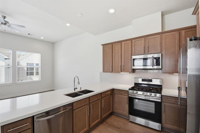 1106 Yellow Place, Houston, TX 77055