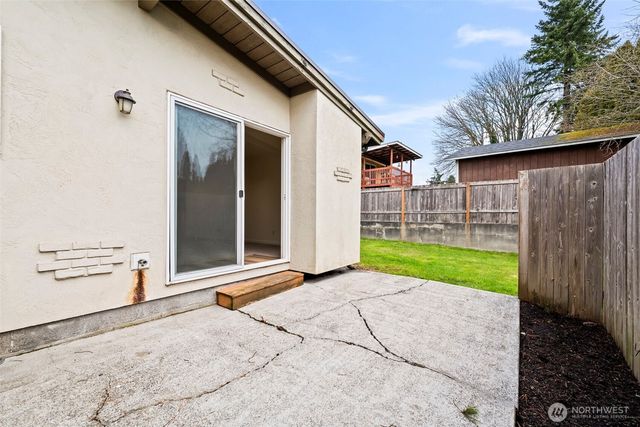 691 Pearl Place, Bremerton, WA 98310