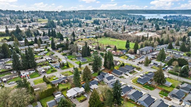 691 Pearl Place, Bremerton, WA 98310