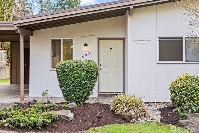 691 Pearl Place, Bremerton, WA 98310