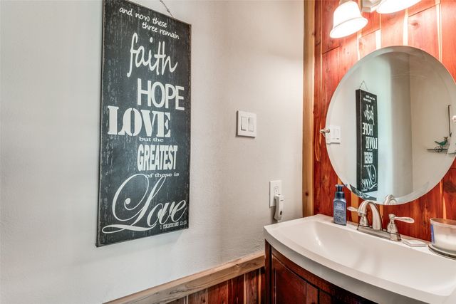 3946 Candlenut Lane, Dallas, TX 75244