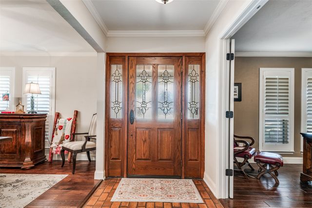 3946 Candlenut Lane, Dallas, TX 75244