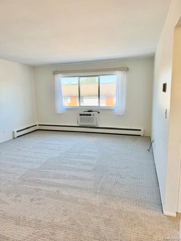 805 Plate Street 210, Rochester, MI 48307