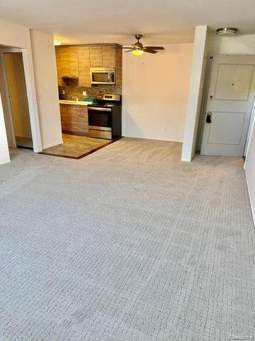 805 Plate Street 210, Rochester, MI 48307
