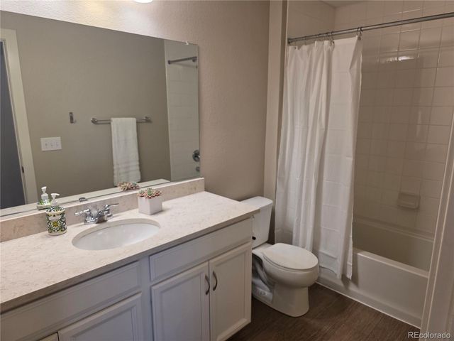 7601 S Winnipeg Street, Aurora, CO 80016
